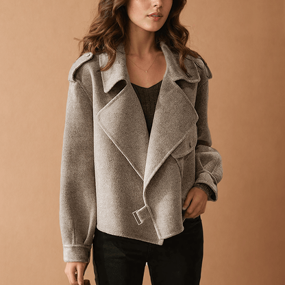 Elegantly Fitted Coat for Women in Modern Style